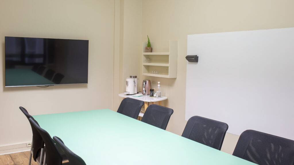 Salle de réunion à moins de 400€ à Paris 10